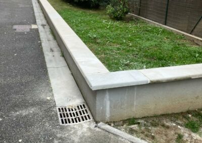 couvertine en pierre pour assise muret